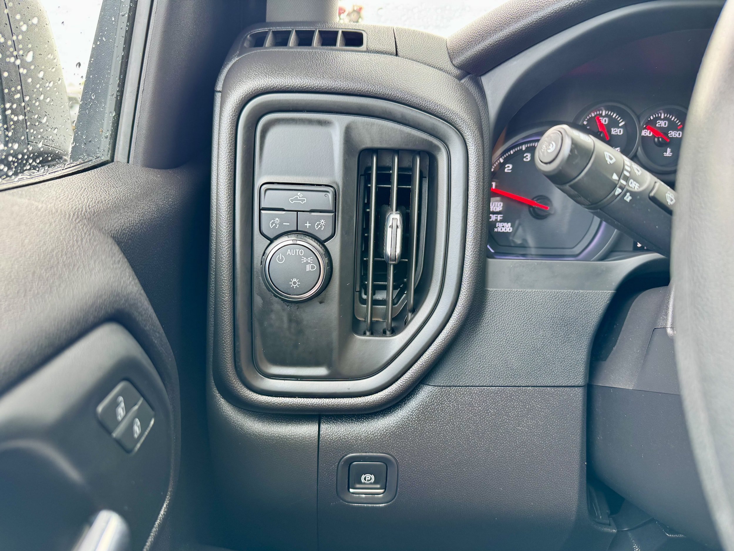 Used 2023 Chevrolet Silverado 1500 W/T RWD image 17