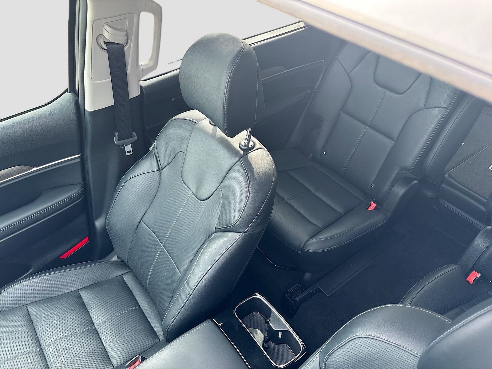 Used 2022 Kia Telluride EX w/ EX Premium Package image 23