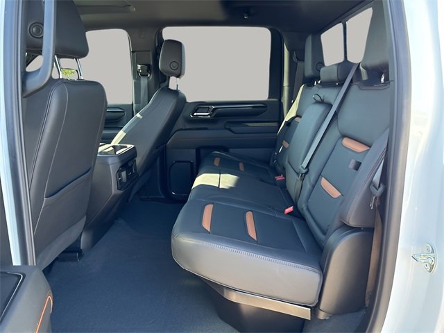 Used 2024 GMC Sierra 2500 AT4 w/ Technology Package image 21