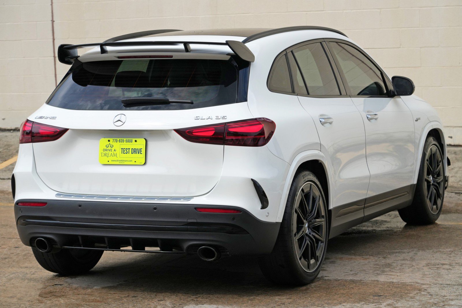 Used 2025 Mercedes-Benz GLA 35 AMG 4MATIC w/ AMG Aerodynamics Package image 55