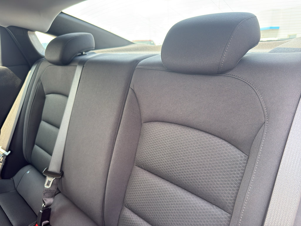 Used 2024 Chevrolet Malibu LS FWD image 32