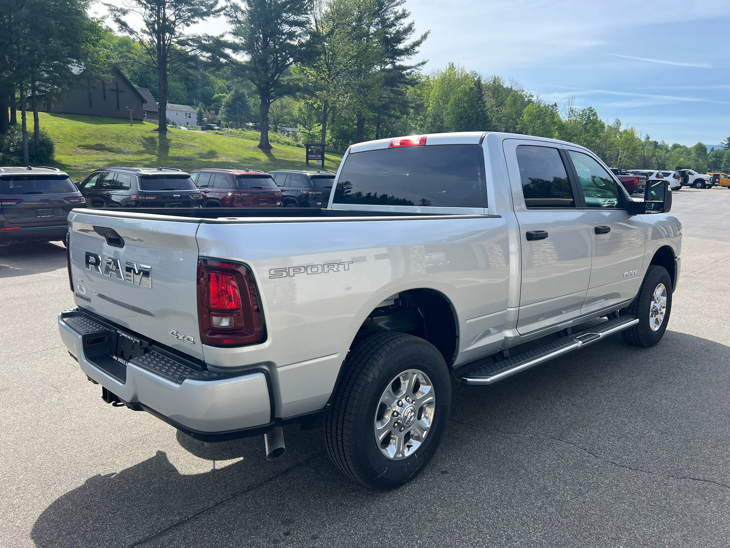 New 2026 RAM 2500 Big Horn AWD/4WD image 5