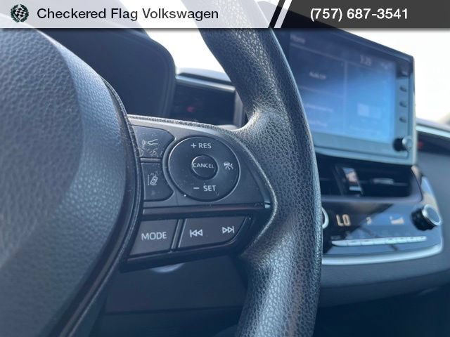 Used 2022 Toyota Corolla LE FWD image 34