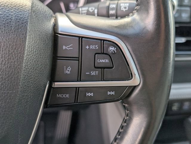 Used 2022 Toyota Highlander XLE image 35