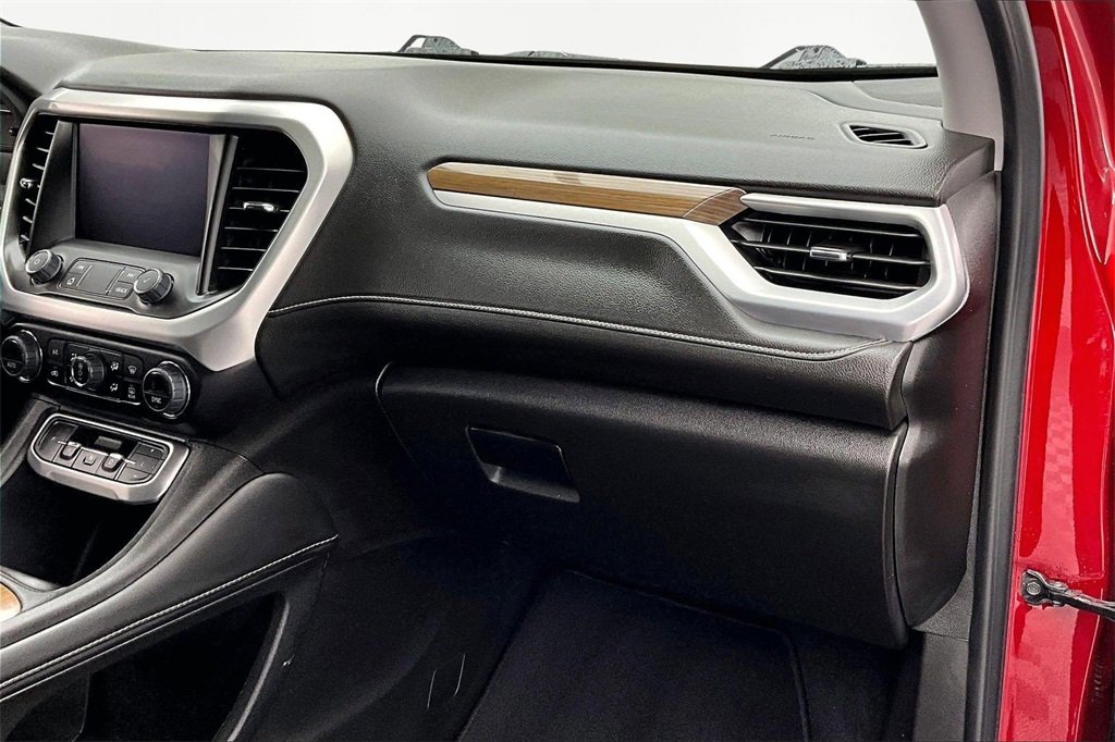 Used 2023 GMC Acadia SLE w/ Driver Convenience Package image 17