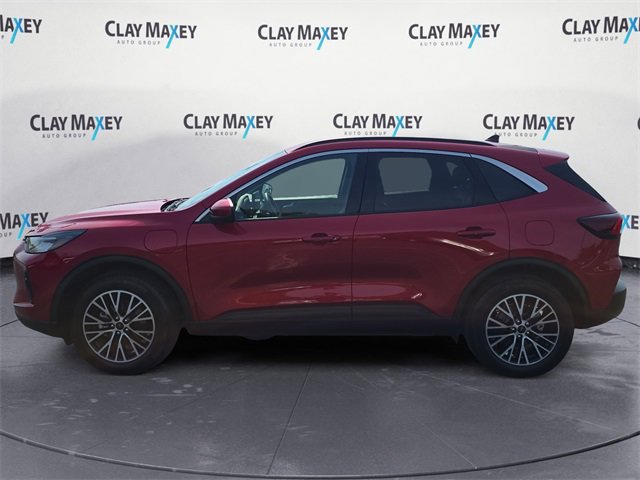 Used 2024 Ford Escape SE image 2