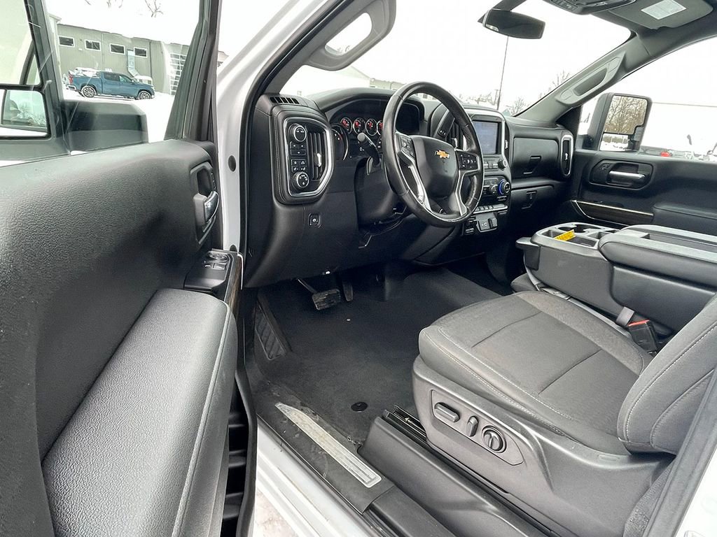 Used 2022 Chevrolet Silverado 2500 LT image 15