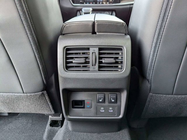 New 2025 Nissan Rogue Platinum w/ Platinum Premium Package image 16
