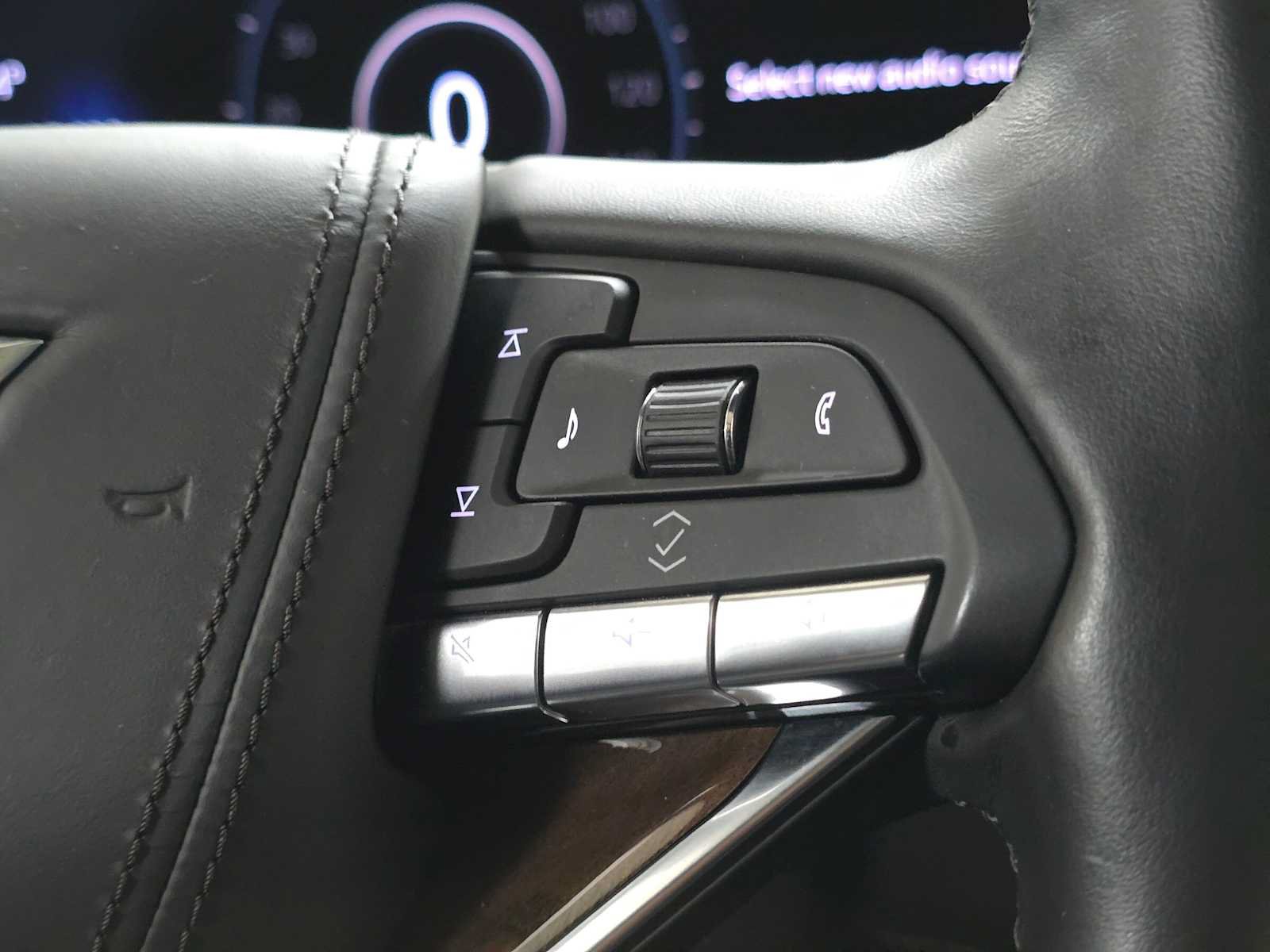 Used 2024 Cadillac Escalade ESV Premium Luxury Platinum AWD/4WD image 29
