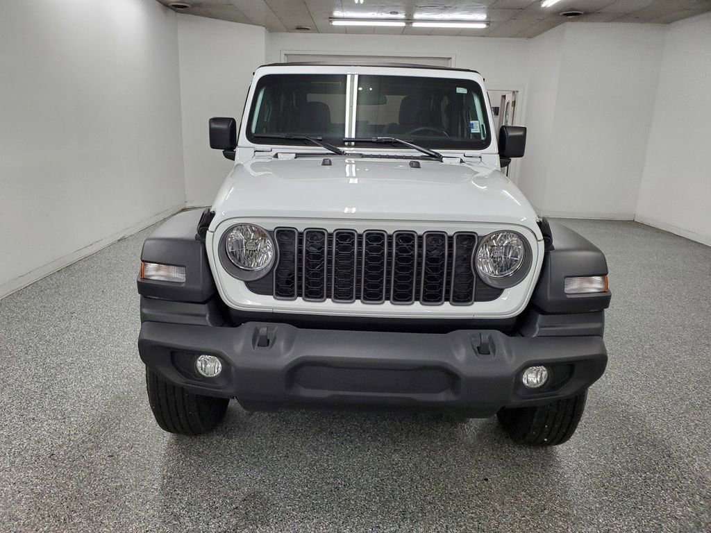 Used 2025 Jeep Wrangler Sport image 2