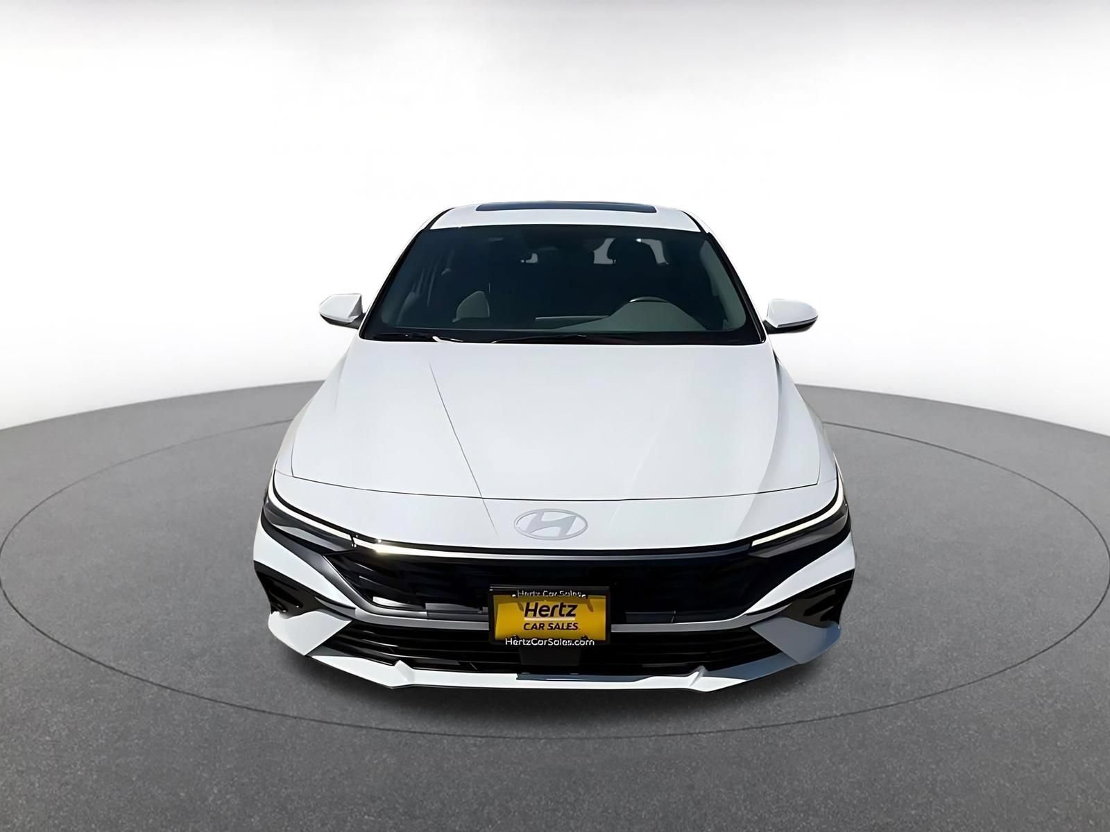 Used 2025 Hyundai Elantra SEL FWD image 4