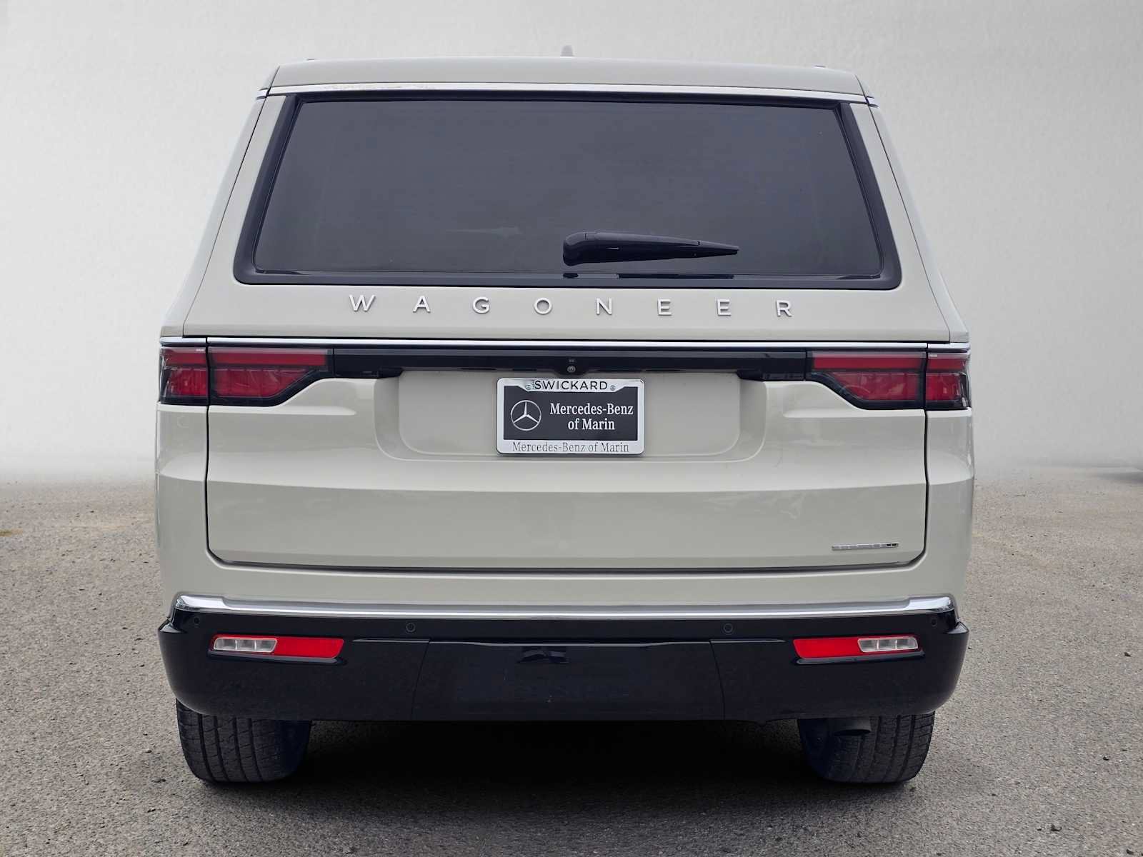 Used 2022 Jeep Wagoneer Series I w/ Convenience Group I RWD image 4