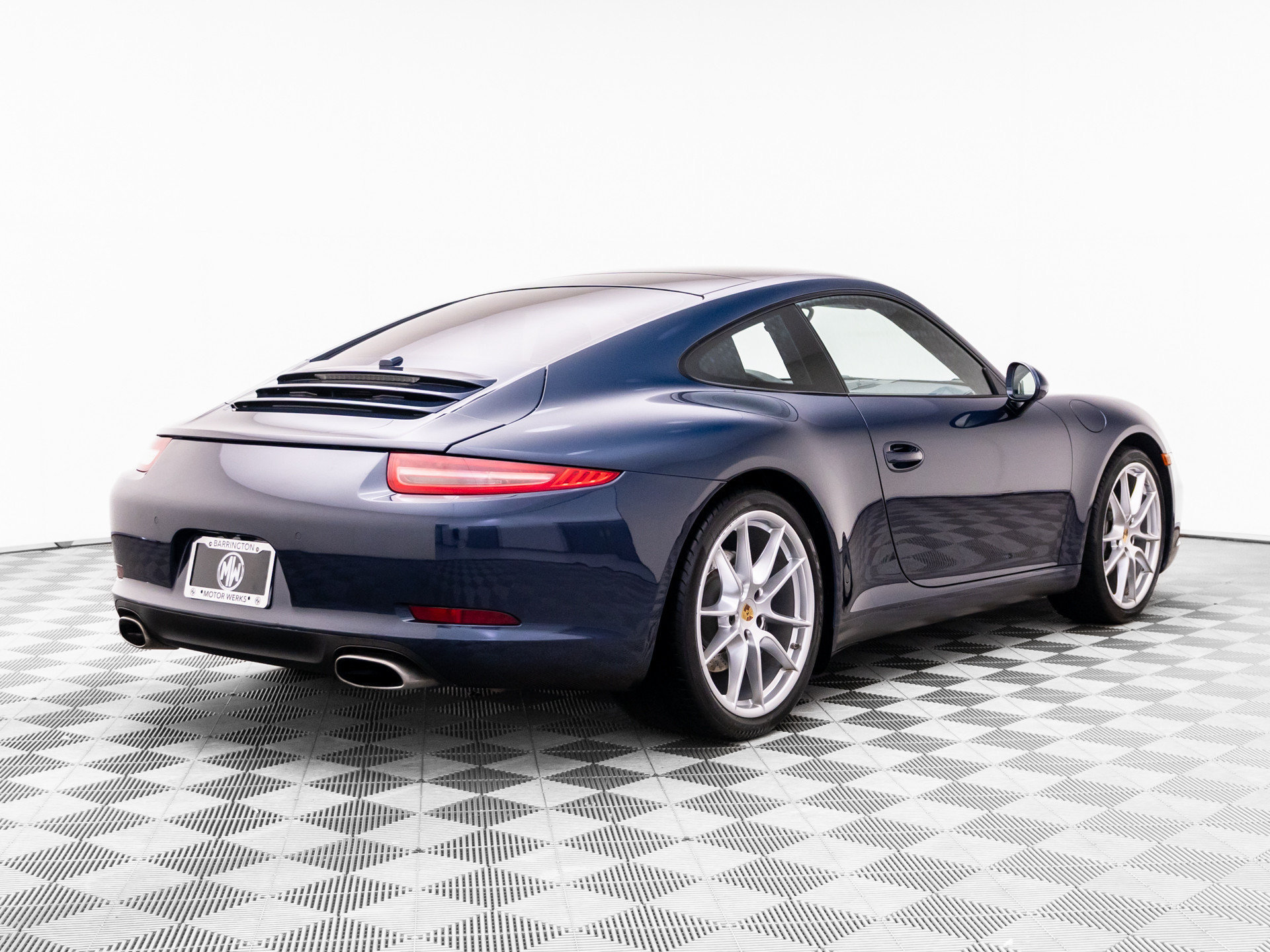 Used 2016 Porsche 911 Carrera RWD image 8