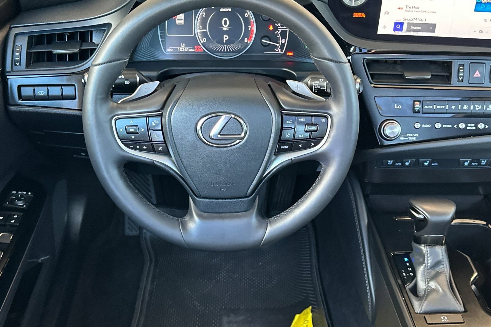 Certified 2024 Lexus ES 350 w/ Premium Package FWD image 11