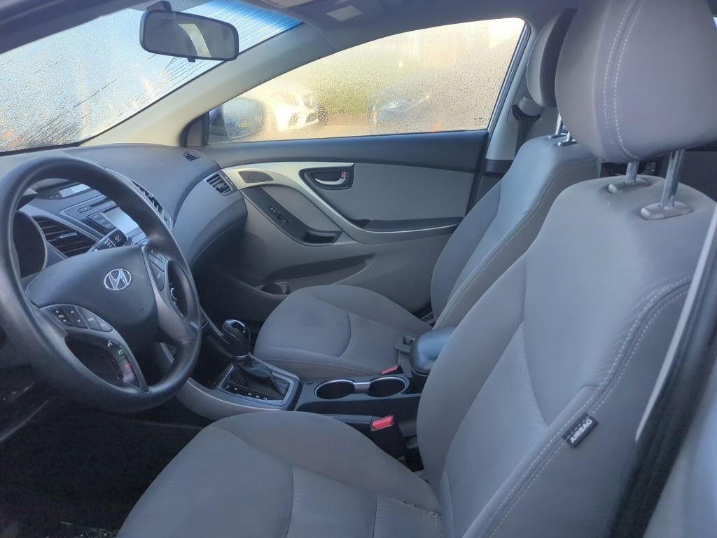 Used 2014 Hyundai Elantra SE w/ Option Group 02 image 6