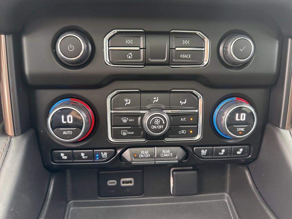 Used 2023 Chevrolet Tahoe High Country AWD/4WD image 29