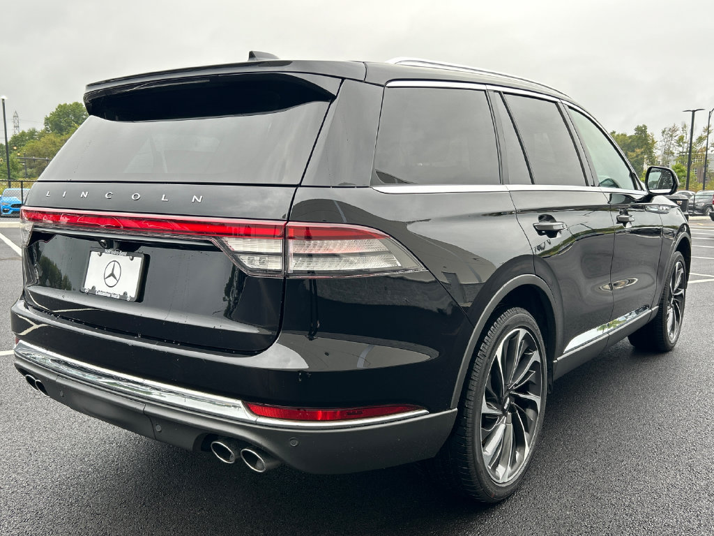 Used 2025 Lincoln Aviator Reserve w/ Illumination Package AWD/4WD image 8