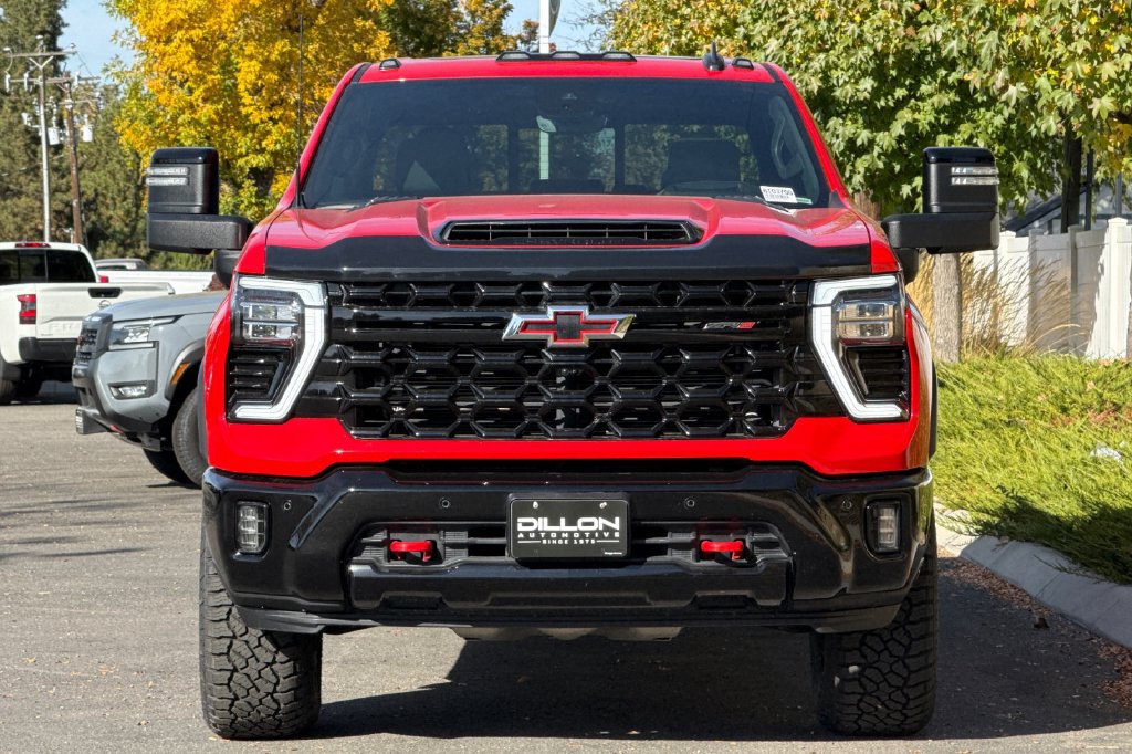 Used 2025 Chevrolet Silverado 2500 ZR2 w/ Technology Package AWD/4WD image 12