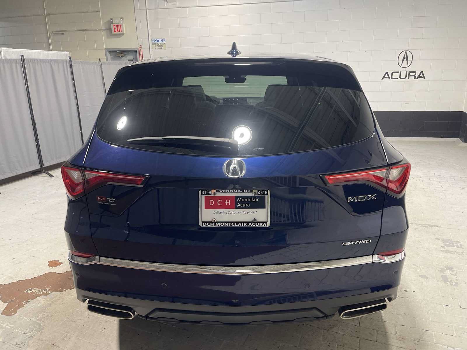 Certified 2024 Acura MDX w/ Technology Package AWD/4WD image 5