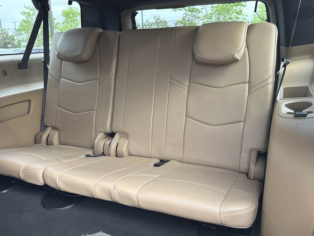 Used 2019 Cadillac Escalade ESV Platinum image 14