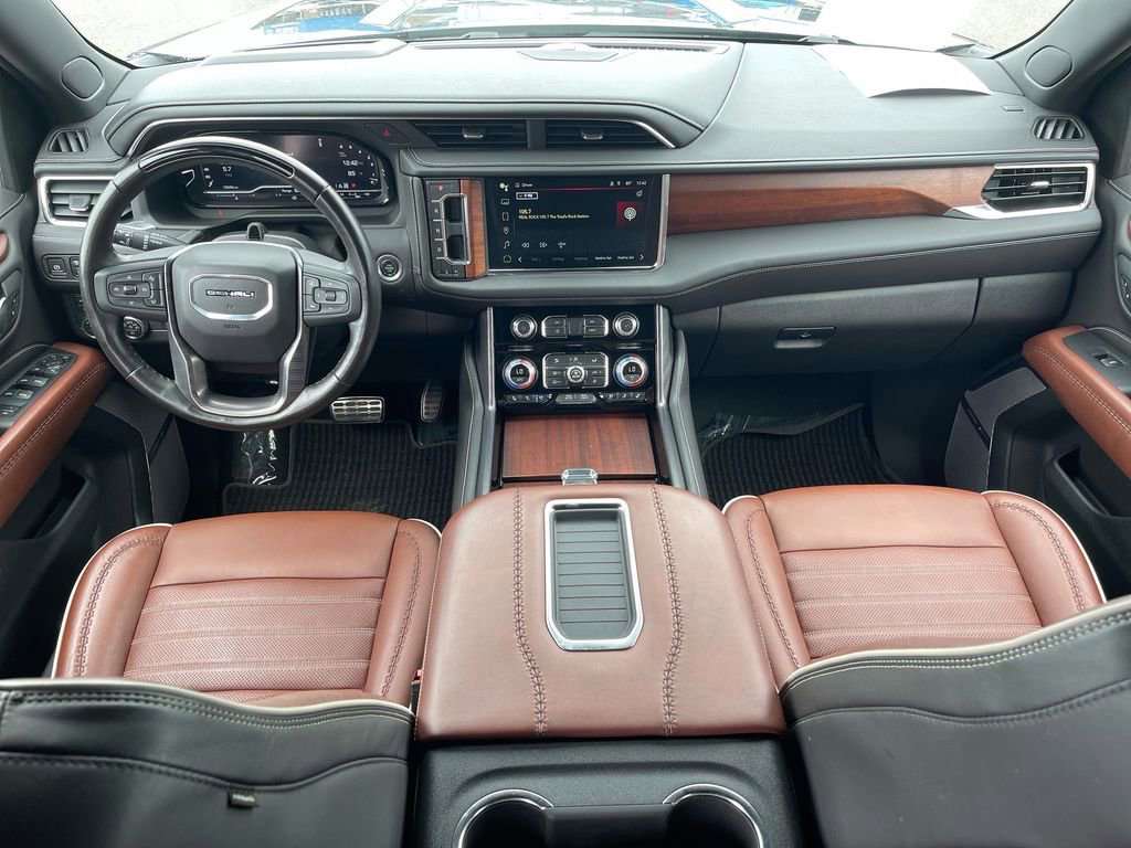 Used 2023 GMC Yukon XL Denali Ultimate image 15