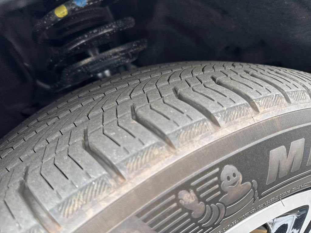 Used 2025 Lincoln Nautilus Reserve image 11