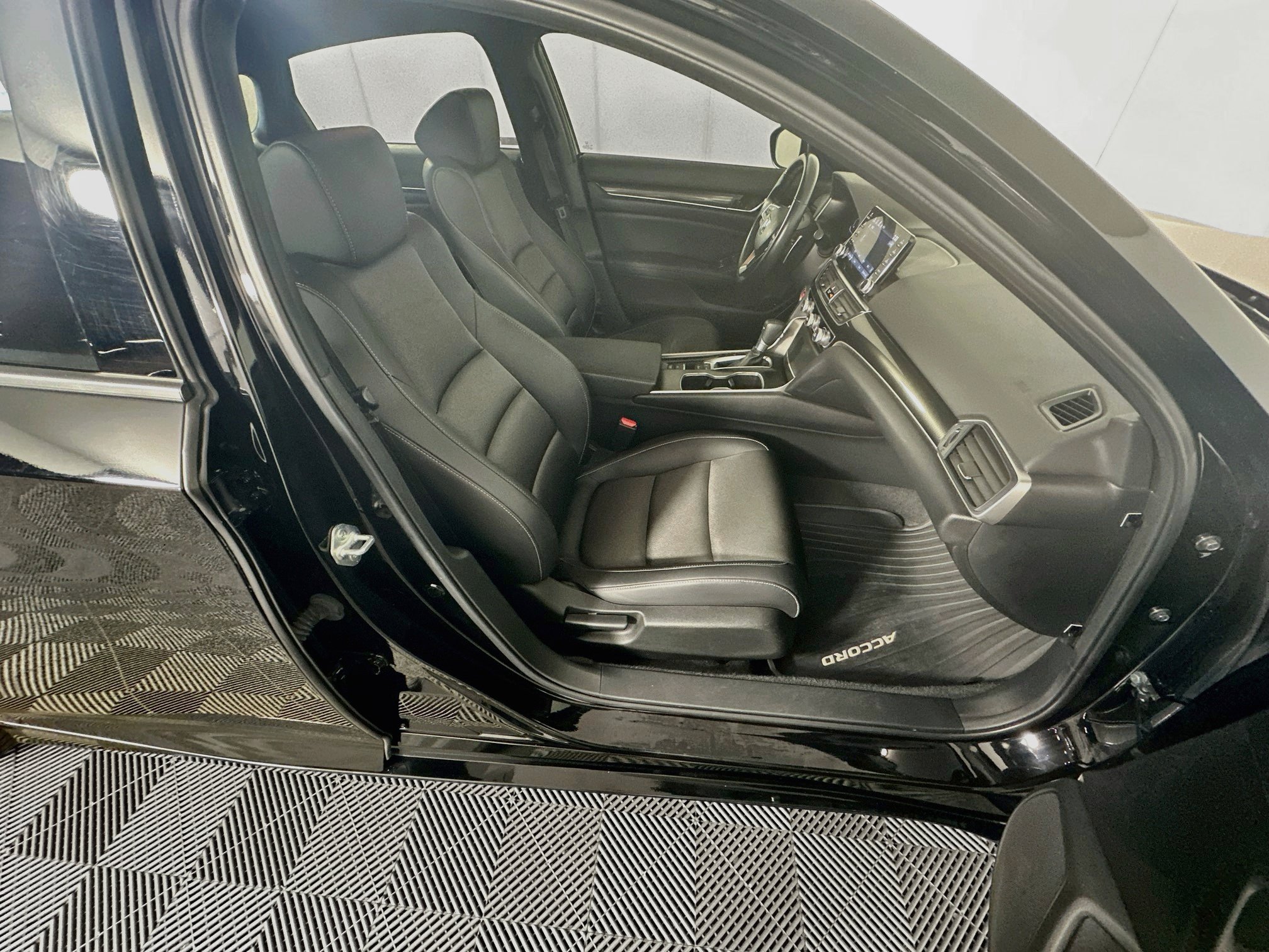 Used 2022 Honda Accord Sport image 28