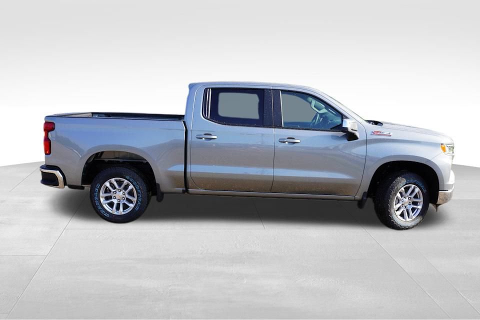 New 2026 Chevrolet Silverado 1500 LT w/ Z71 Off-Road Package image 2