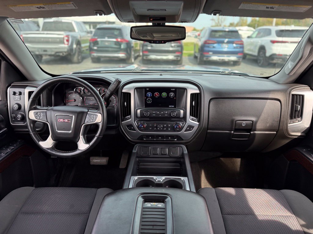 Used 2016 GMC Sierra 1500 SLE w/ SLE Value Package AWD/4WD image 2
