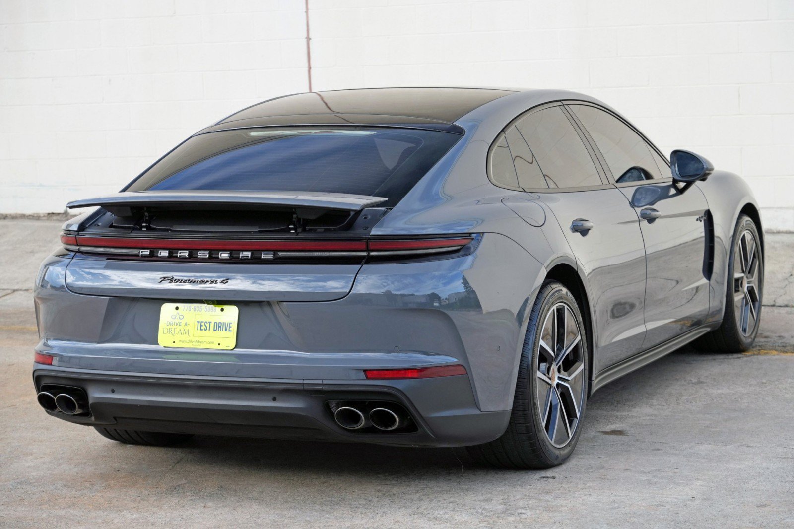 Used 2025 Porsche Panamera 4 w/ Premium Package AWD/4WD image 59