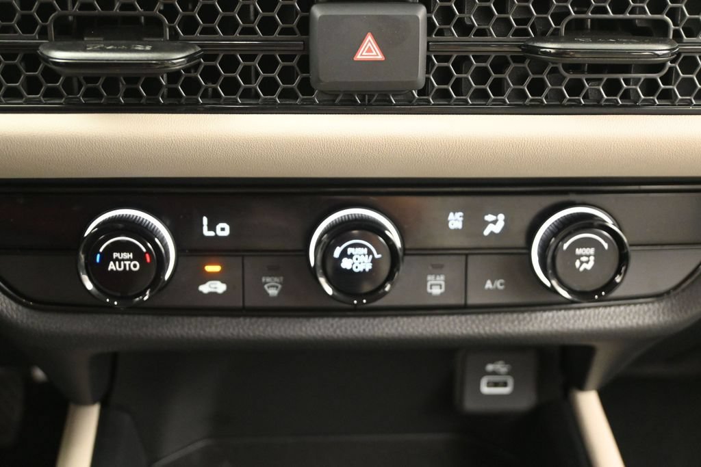 Used 2024 Honda HR-V LX image 17