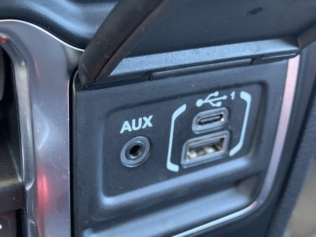 Used 2021 Jeep Gladiator Rubicon AWD/4WD image 27