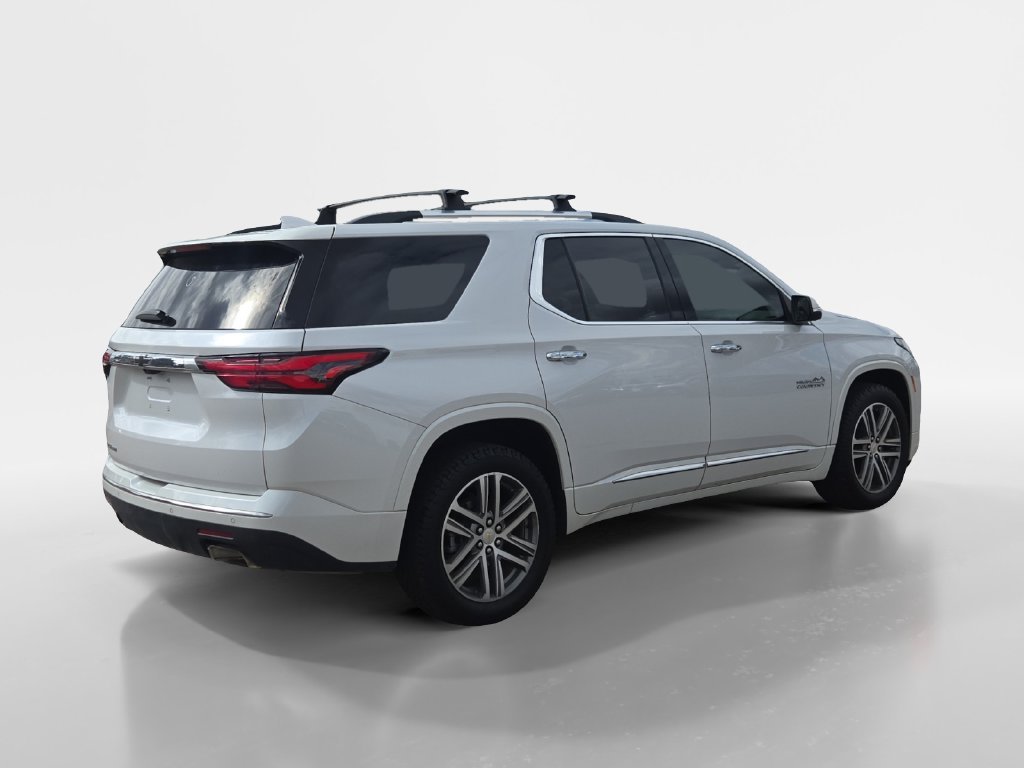 Used 2023 Chevrolet Traverse High Country w/ LPO, Floor Liner Package AWD/4WD image 5