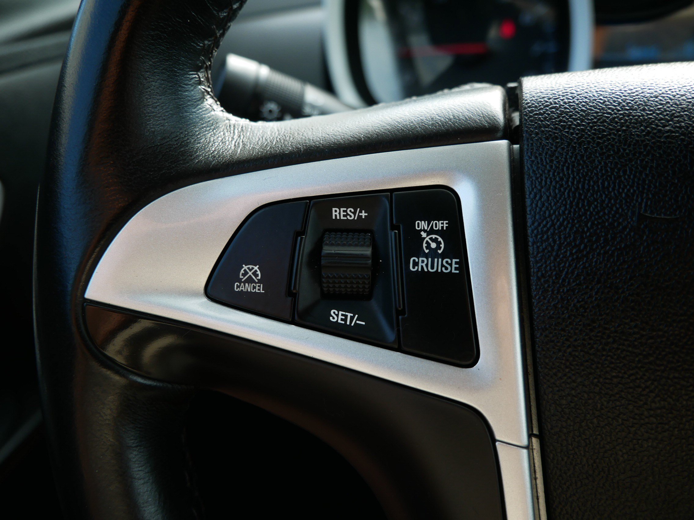 Used 2012 Chevrolet Equinox LT w/ Driver Convenience Package FWD image 29