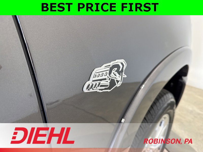 New 2026 RAM 1500 4x4 Crew Cab image 8