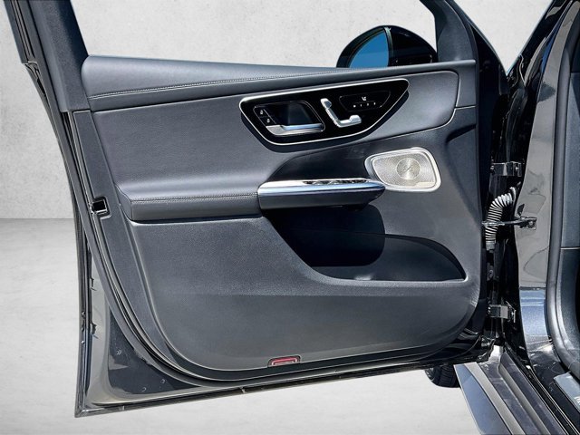 Certified 2025 Mercedes-Benz GLC 300 4MATIC image 18