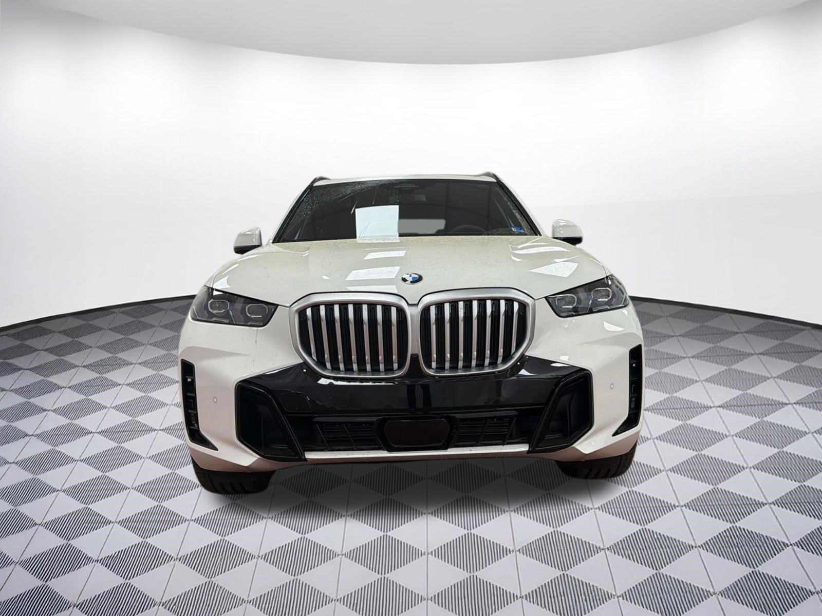 Used 2026 BMW X5 xDrive40i w/ M Sport Package AWD/4WD image 5