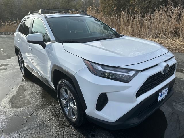 Used 2022 Toyota RAV4 XLE AWD/4WD image 7