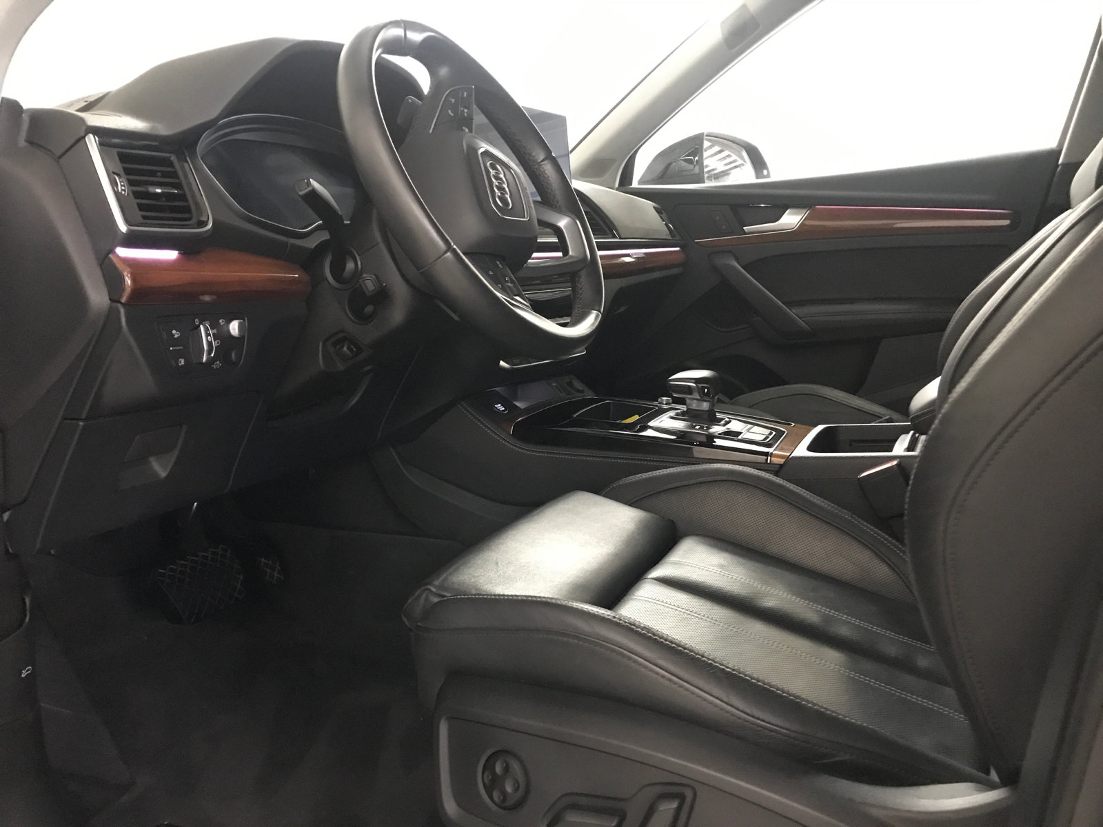 Used 2023 Audi Q5 2.0T Prestige w/ Prestige Package image 8