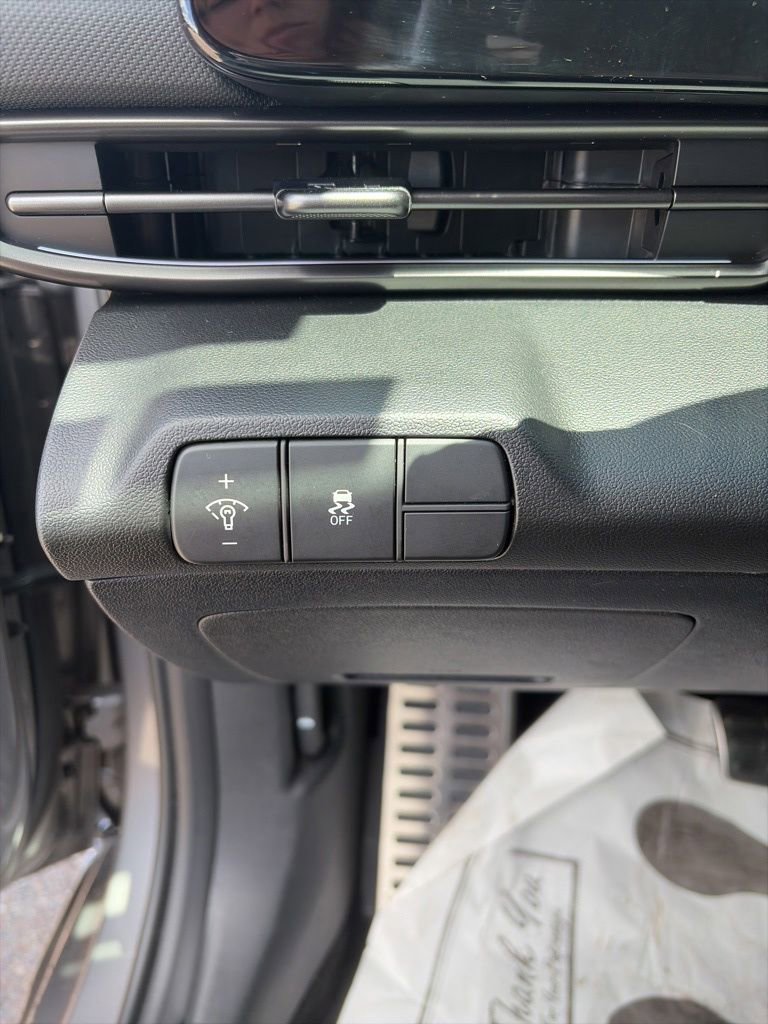 Used 2024 Hyundai Elantra N Line FWD image 13