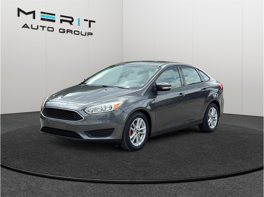 Used 2017 Ford Focus SE FWD image 4