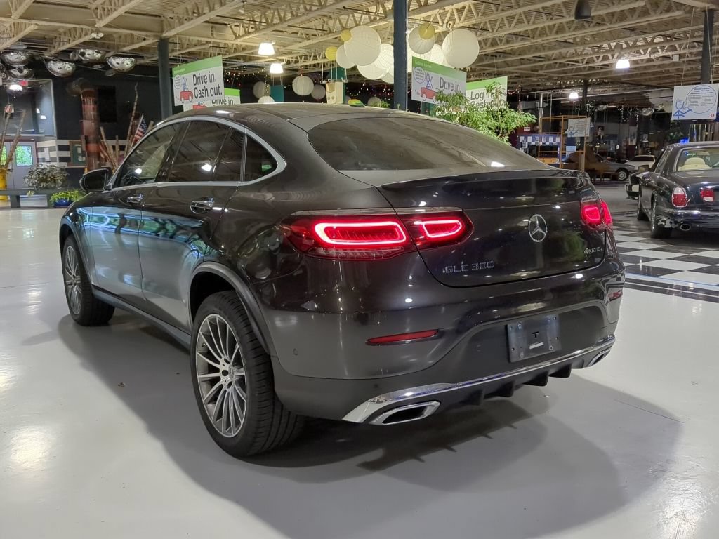 Used 2021 Mercedes-Benz GLC 300 4MATIC Coupe image 9