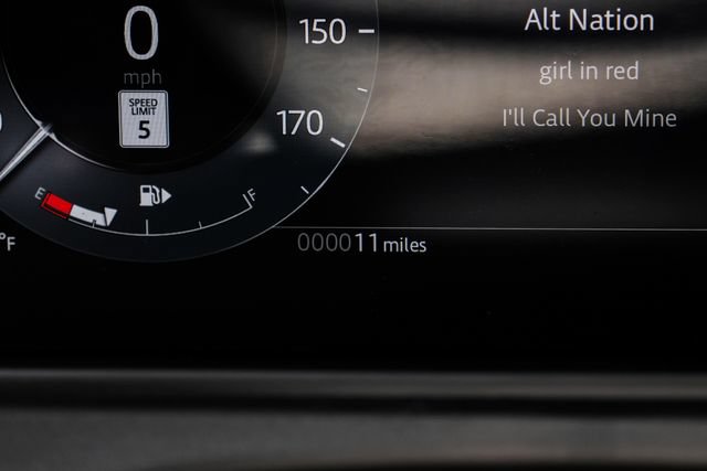 New 2026 Land Rover Range Rover Velar S AWD/4WD image 23