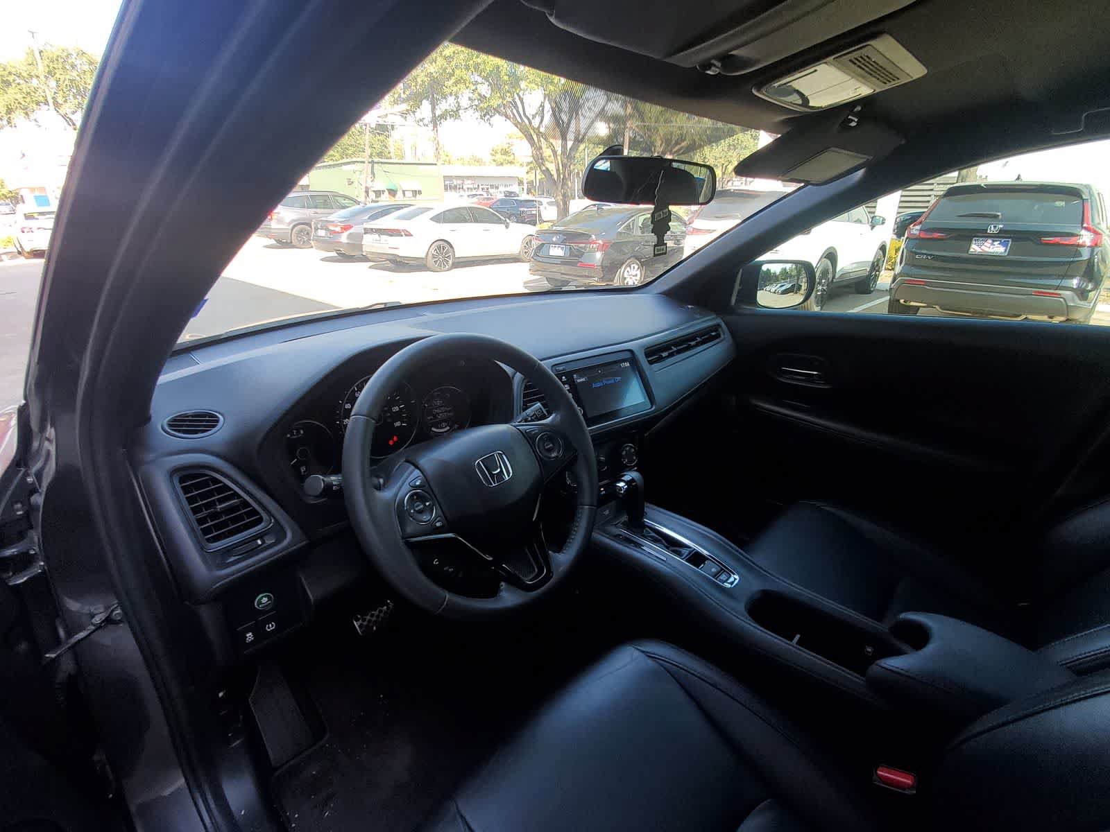 Used 2020 Honda HR-V Sport image 13