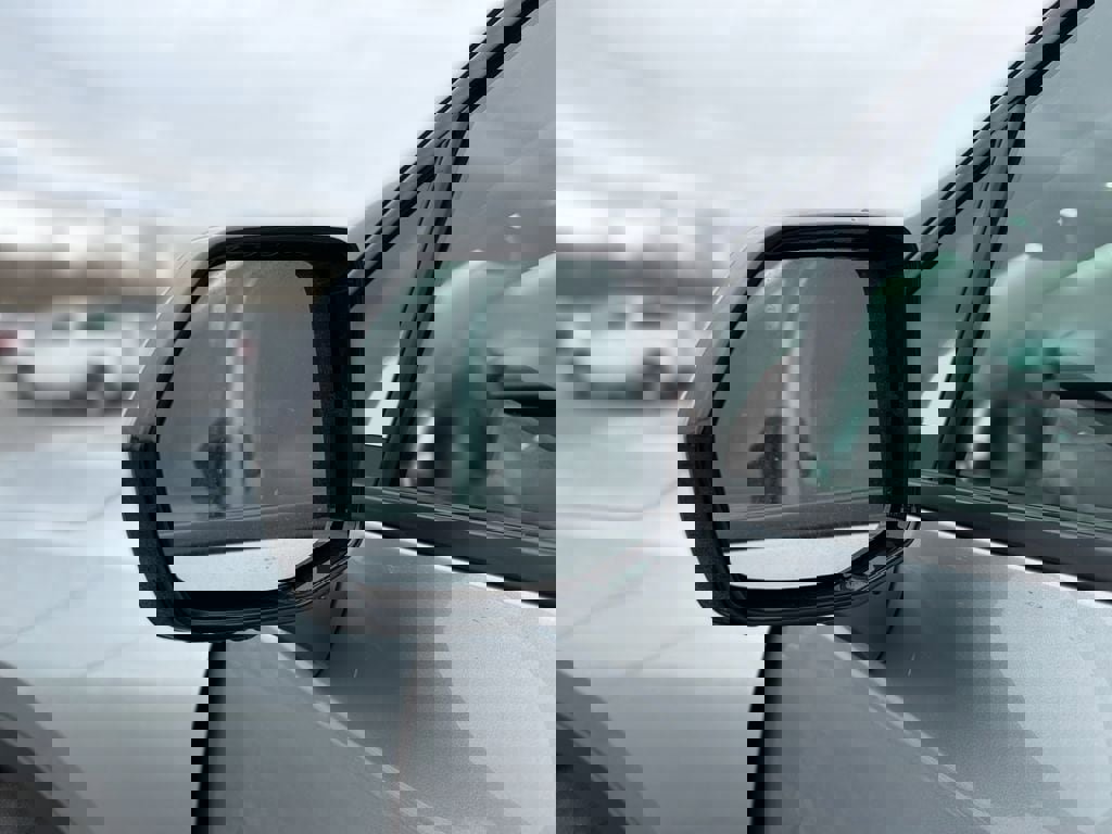 Used 2023 Chevrolet Blazer LT image 12