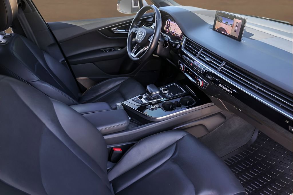 Used 2018 Audi Q7 3.0T Prestige w/ Prestige Package image 32