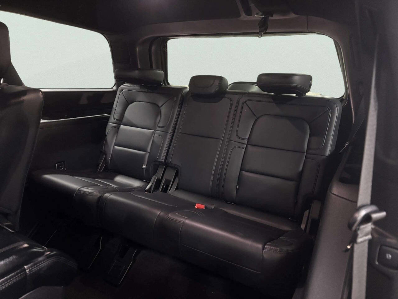 Used 2020 Lincoln Navigator Reserve w/ Equipment Group 208A Reserve image 20