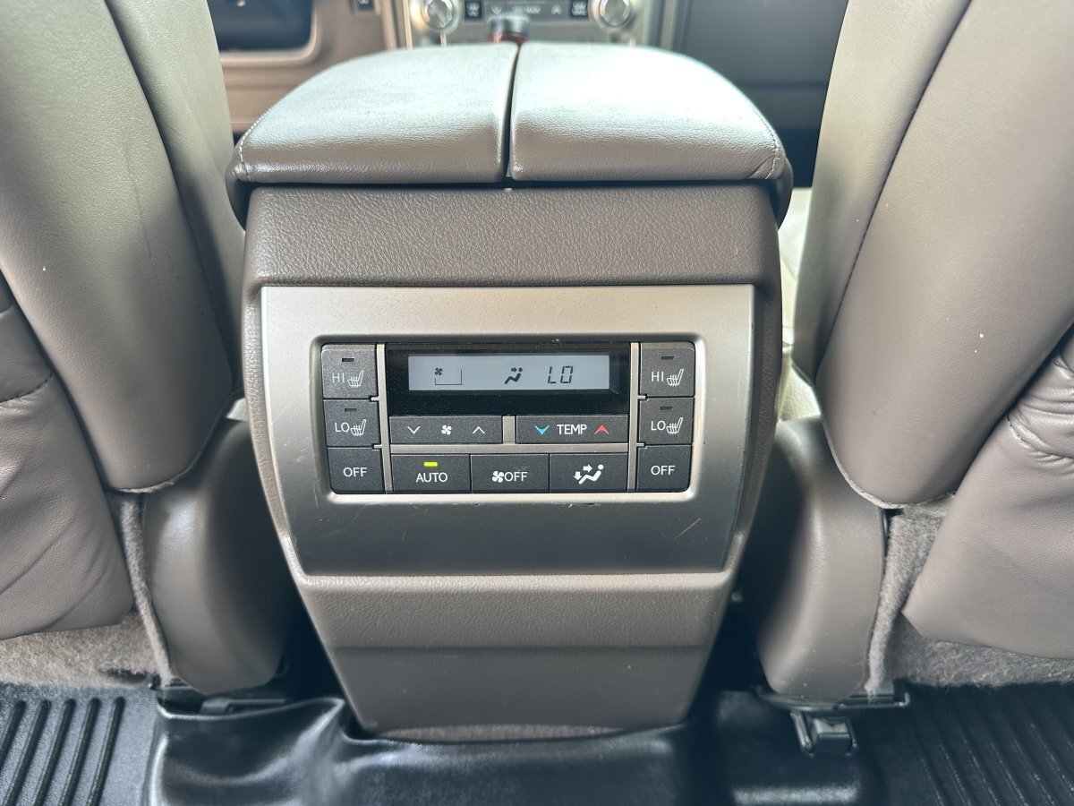 Used 2017 Lexus GX 460 Premium AWD/4WD image 23