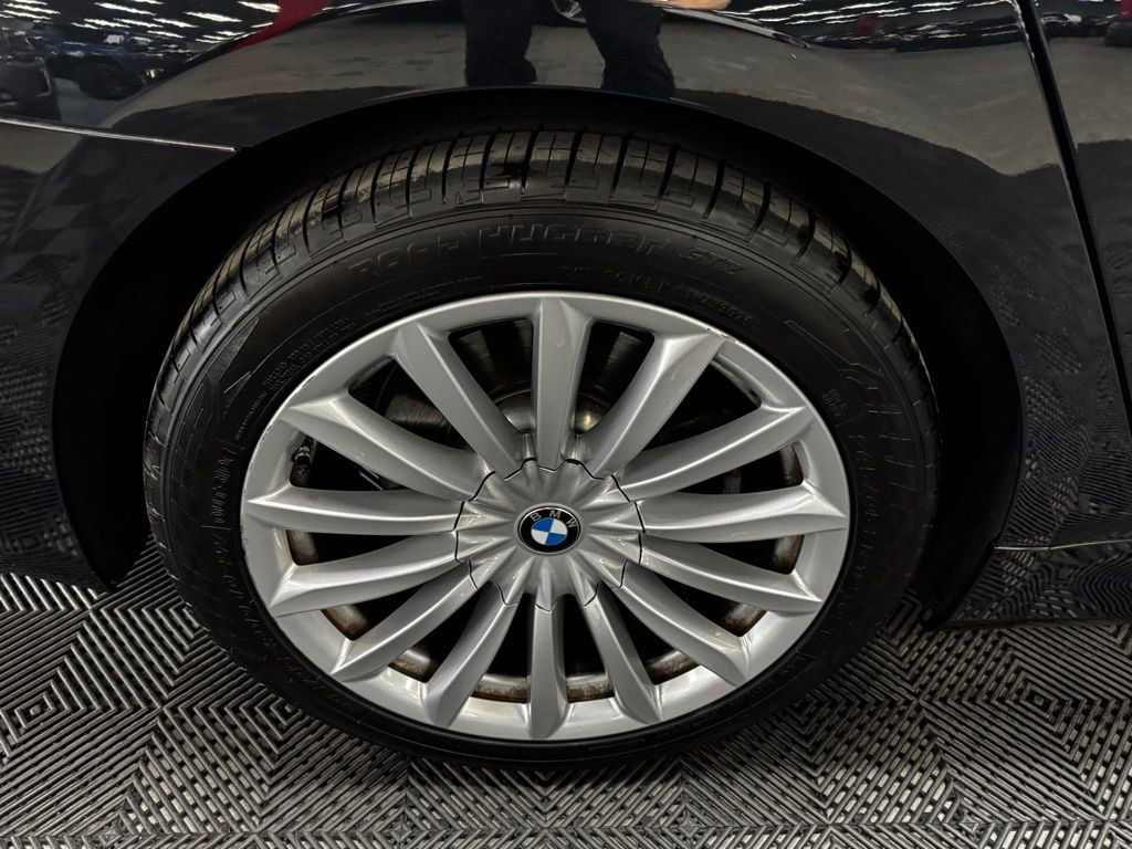 Used 2022 BMW 740i RWD image 19