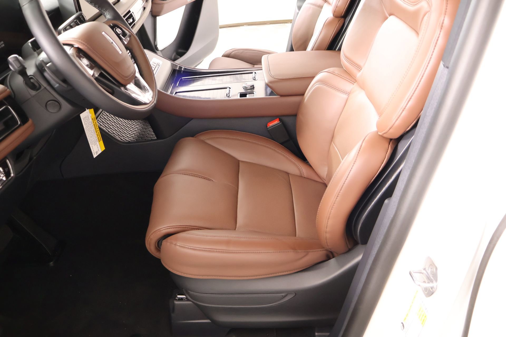 New 2026 Lincoln Aviator Reserve AWD/4WD image 11